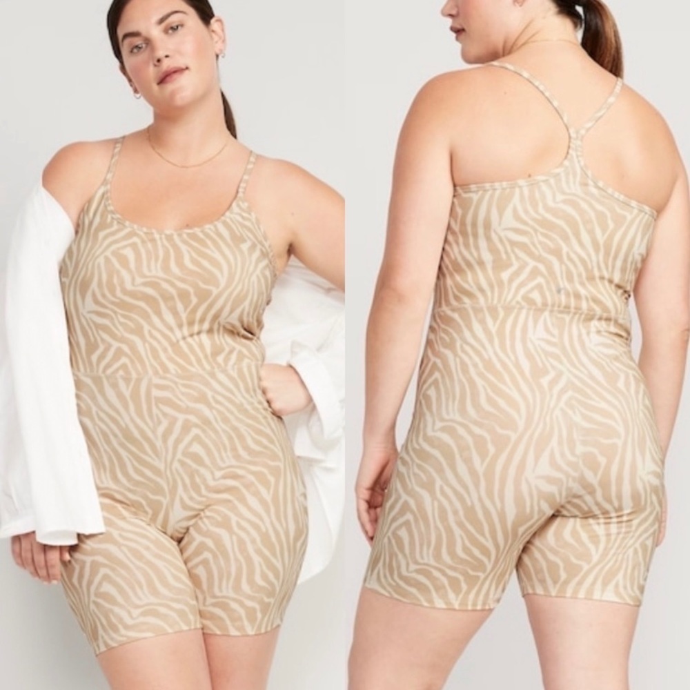 NWT Old Navy Powerchill Racerback Bodysuit in Zebra